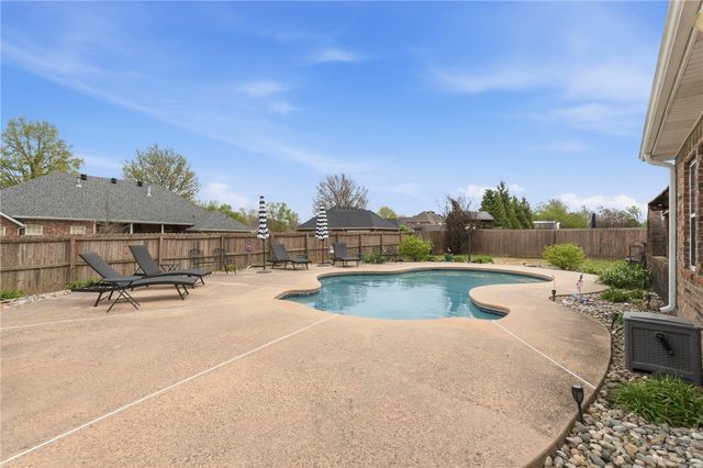 6616 W Pagosa Place, Fayetteville, AR 72704