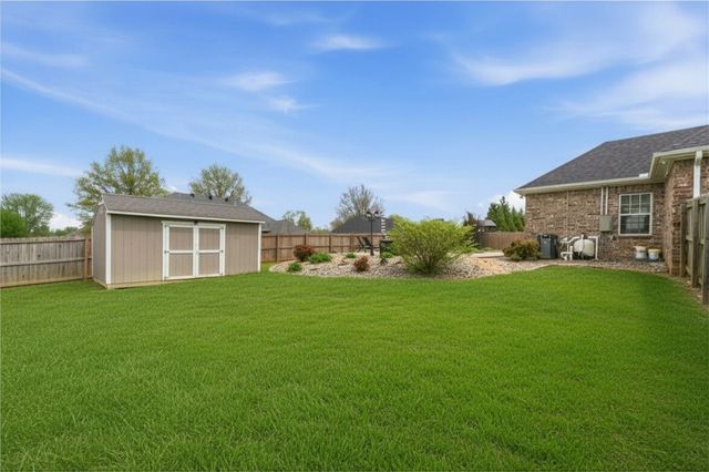 6616 W Pagosa Place, Fayetteville, AR 72704