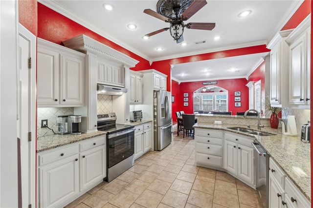 6616 W Pagosa Place, Fayetteville, AR 72704