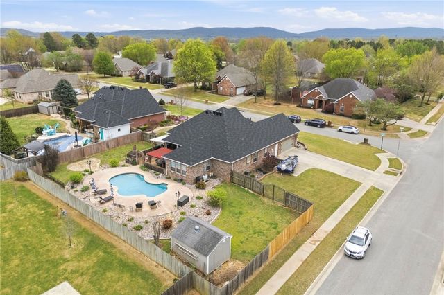 6616 W Pagosa Place, Fayetteville, AR 72704