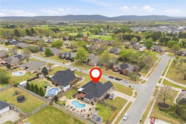 6616 W Pagosa Place, Fayetteville, AR 72704