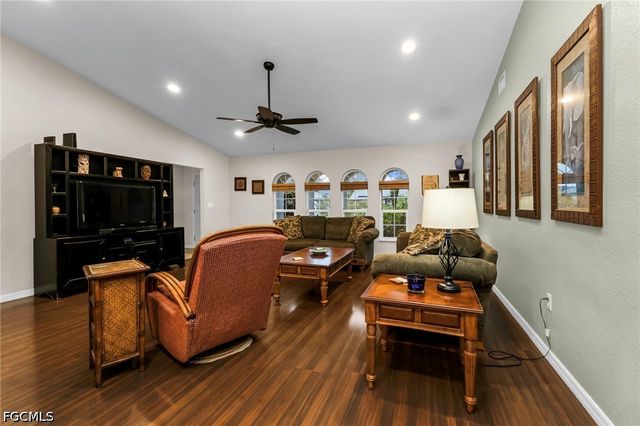 73 Manizaks AVE, Punta Gorda, FL 33983