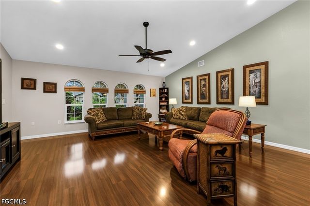 73 Manizaks AVE, Punta Gorda, FL 33983