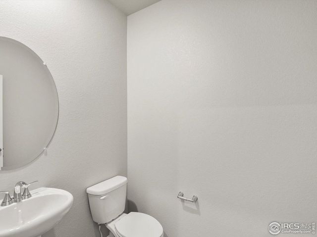 4671 Sunsplash Way, Johnstown, CO 80534