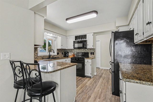 8490 Woodruff Drive, Byron Center, MI 49315