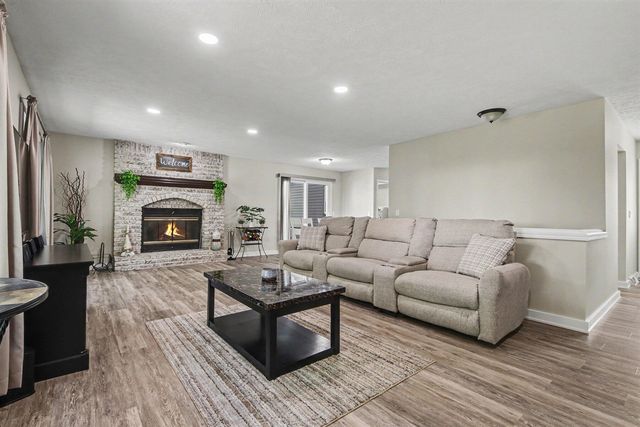 8490 Woodruff Drive, Byron Center, MI 49315
