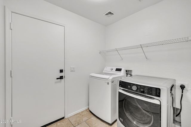 3783 W Morgan Lane, San Tan Valley, AZ 85144