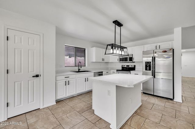 3783 W Morgan Lane, San Tan Valley, AZ 85144