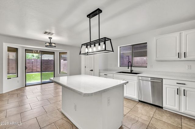 3783 W Morgan Lane, San Tan Valley, AZ 85144