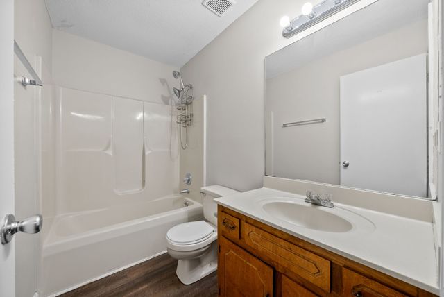 460 Martha Ln, Clarksville, TN 37043