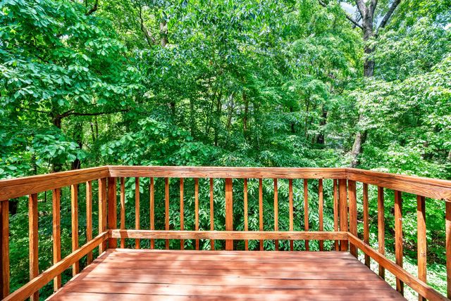 460 Martha Ln, Clarksville, TN 37043