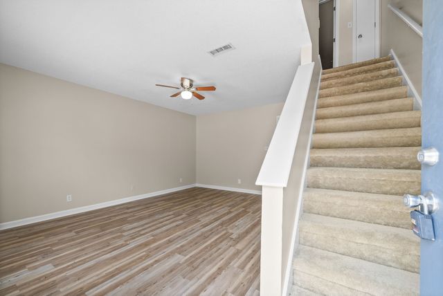 460 Martha Ln, Clarksville, TN 37043