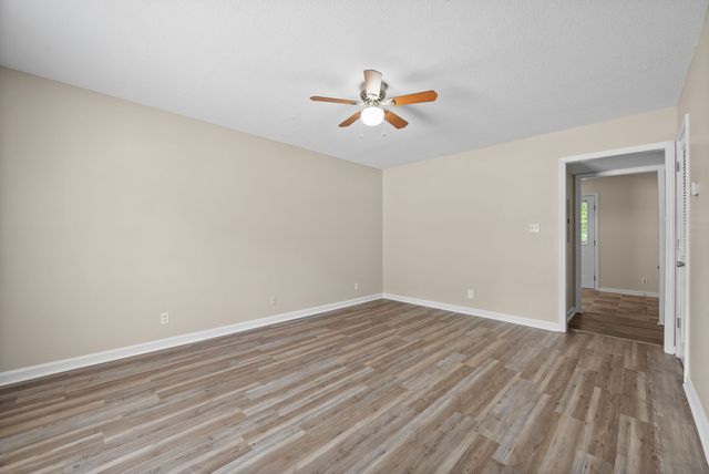 460 Martha Ln, Clarksville, TN 37043