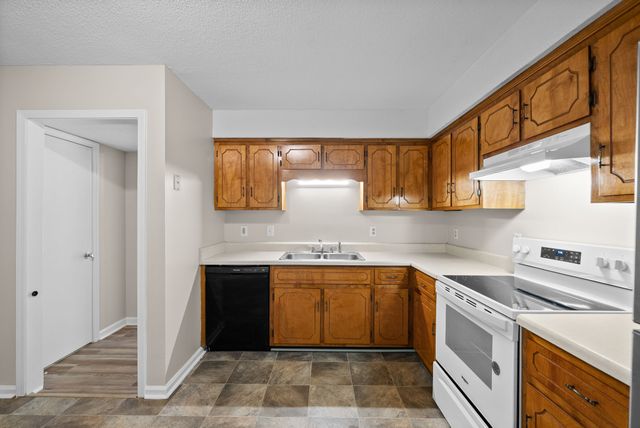 460 Martha Ln, Clarksville, TN 37043