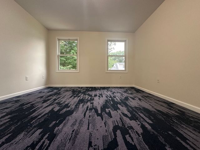 136 Thompkins Avenue, East Longmeadow, MA 01028