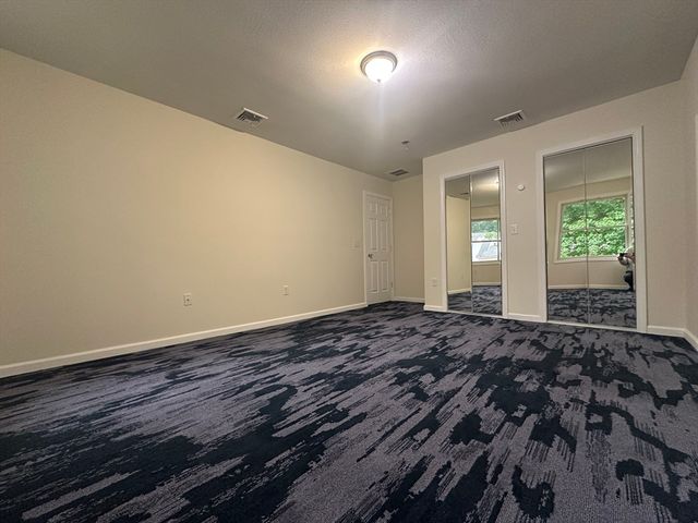 136 Thompkins Avenue, East Longmeadow, MA 01028