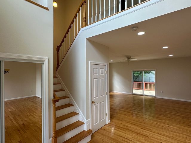 136 Thompkins Avenue, East Longmeadow, MA 01028