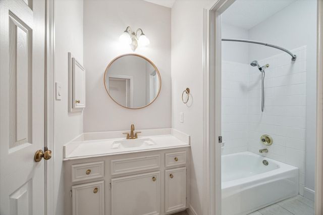 14 Tredington Street, Sugar Land, TX 77479