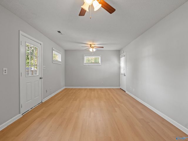 1721 Pennylane SE, Decatur, AL 35601