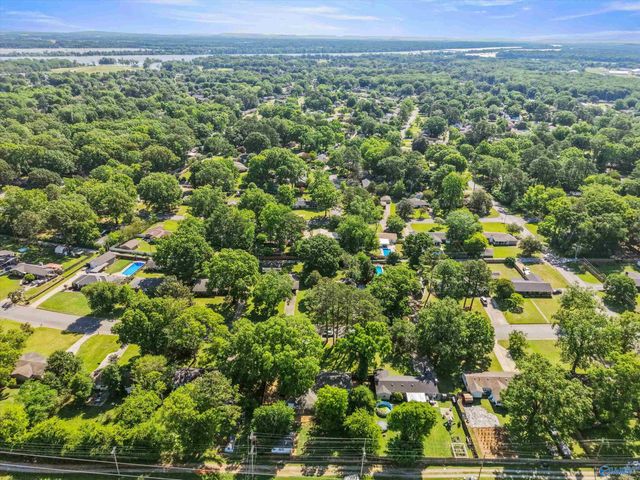 1721 Pennylane SE, Decatur, AL 35601
