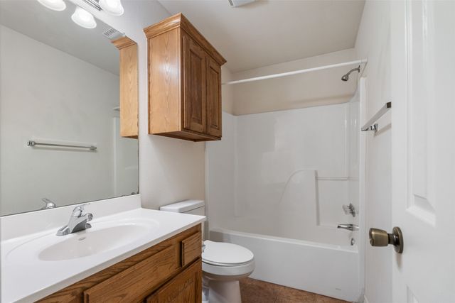 406 B Andrew Drive, Mabank, TX 75147