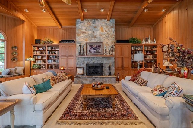 805 E SYLVAN DRIVE, Brandon, FL 33510