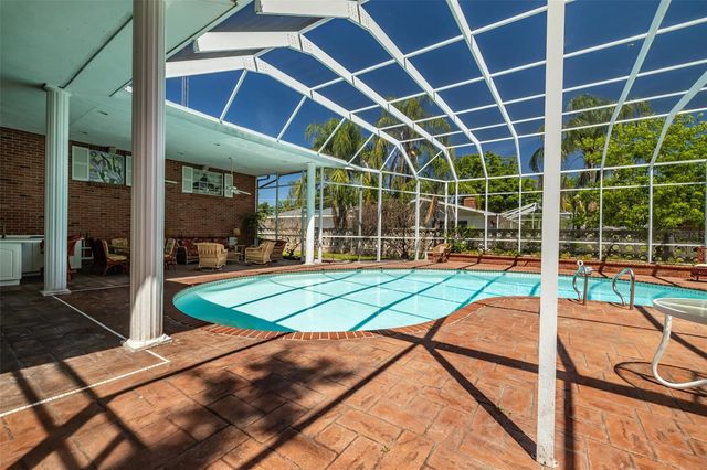 805 E SYLVAN DRIVE, Brandon, FL 33510