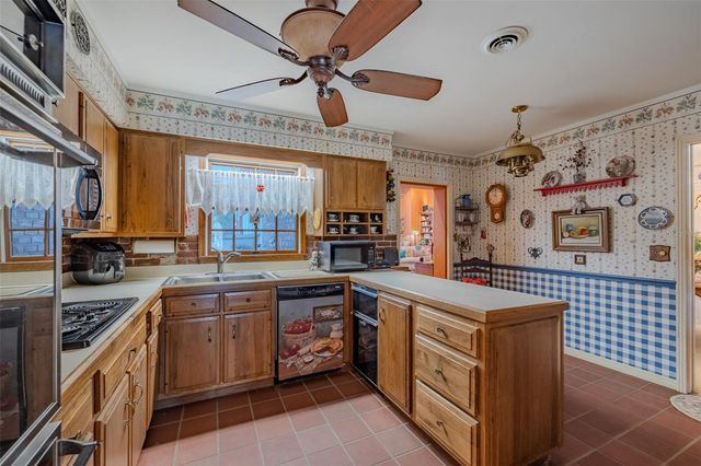 805 E SYLVAN DRIVE, Brandon, FL 33510