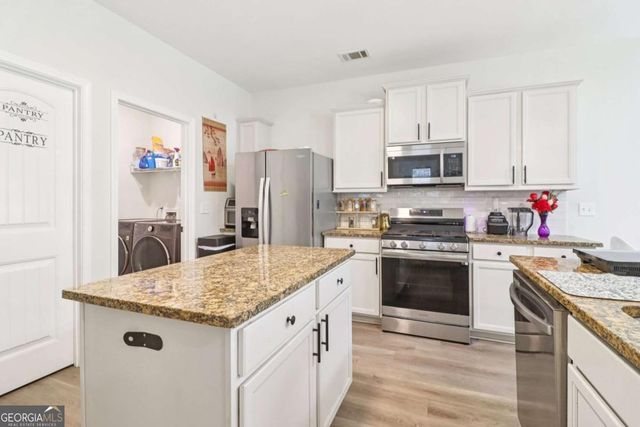 521 Greyhound Court, Union City, GA 30291