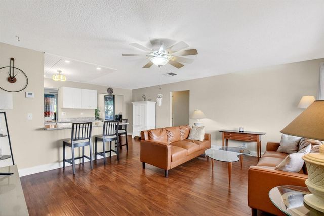 112 SW 9th Street, Boynton Beach, FL 33426