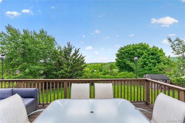 5 Columbia Circle, Highland Mills, NY 10930
