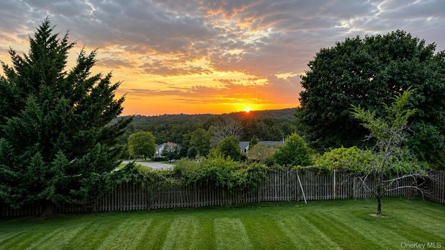 5 Columbia Circle, Highland Mills, NY 10930
