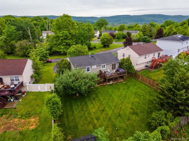 5 Columbia Circle, Highland Mills, NY 10930
