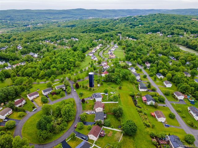 5 Columbia Circle, Highland Mills, NY 10930