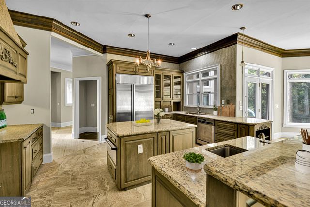 110 Standing Oak Place, Fayetteville, GA 30214