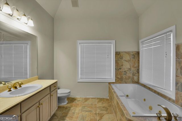 110 Standing Oak Place, Fayetteville, GA 30214