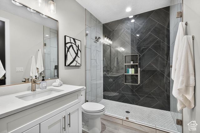 5204 W 2040 S, Hurricane, UT 84737