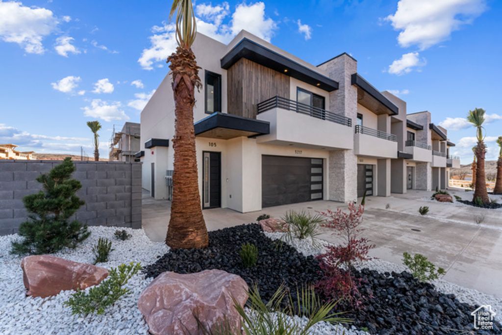 5204 W 2040 S, Hurricane, UT 84737