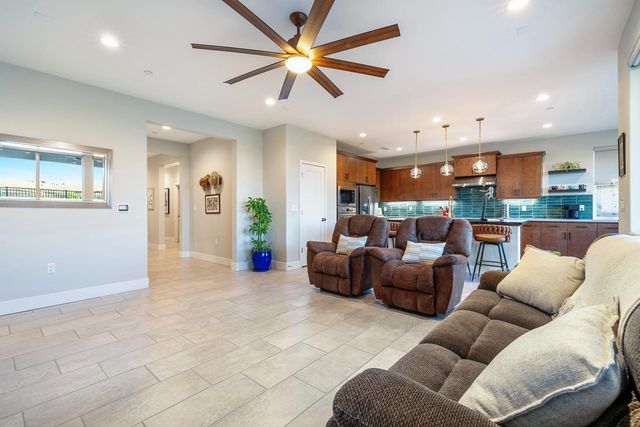 1243 Wildflower Drive, Madera, CA 93636
