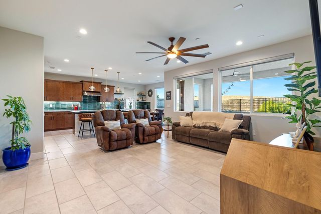 1243 Wildflower Drive, Madera, CA 93636