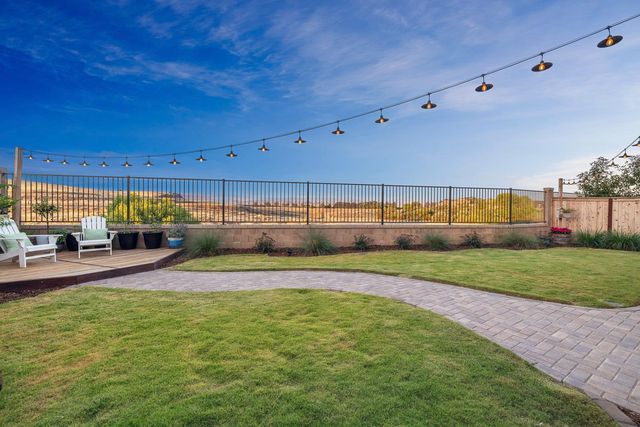 1243 Wildflower Drive, Madera, CA 93636
