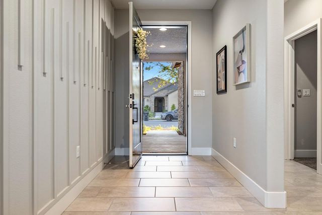 1243 Wildflower Drive, Madera, CA 93636