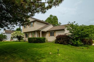 8949 Sunflower Drive, Whitmore Lake, MI 48189