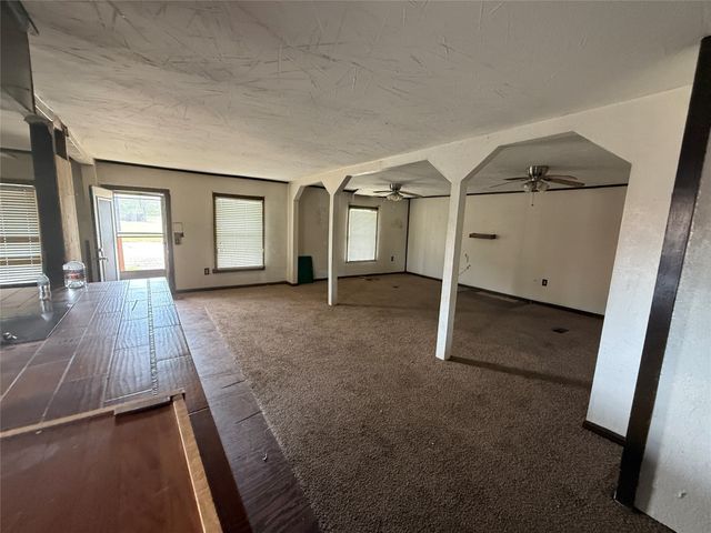 309 E Housley Street, Strawn, TX 76475