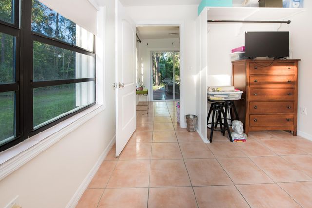 10355 154th Road N, Jupiter, FL 33478