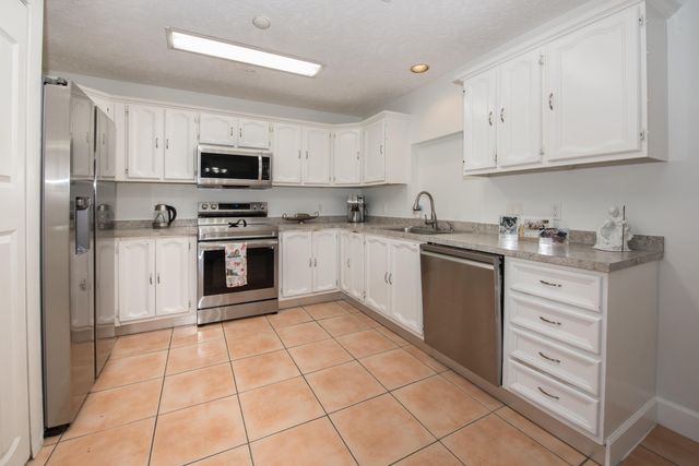 10355 154th Road N, Jupiter, FL 33478