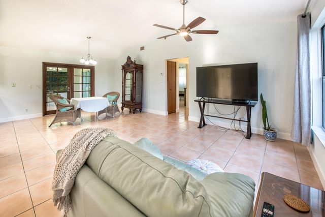 10355 154th Road N, Jupiter, FL 33478