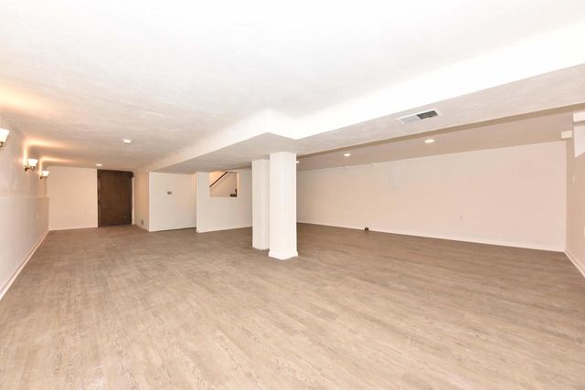9030 W Helena COURT, Milwaukee, WI 53224