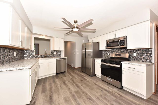 9030 W Helena COURT, Milwaukee, WI 53224