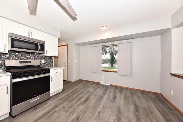 9030 W Helena COURT, Milwaukee, WI 53224